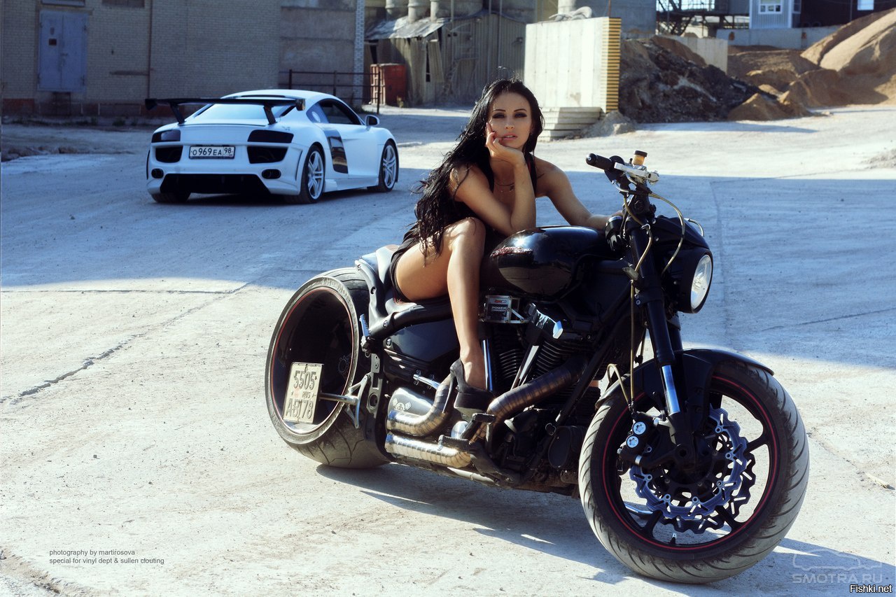 Sexy model Brunettes on a motorcycle in Kayseri