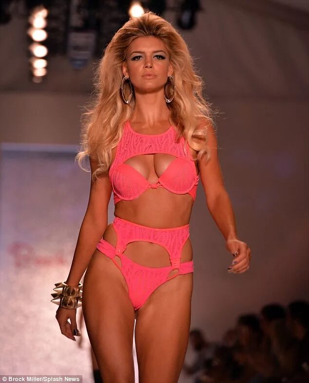 Kelly Rohrbach underwear in Kayseri