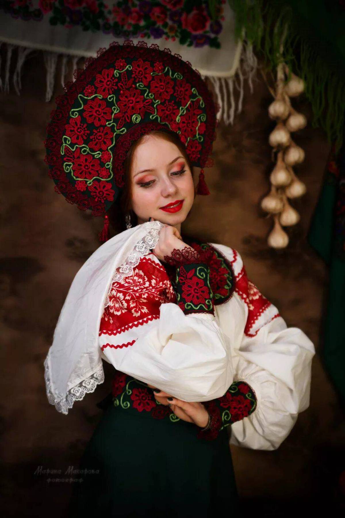 Women in Slavic costumes underwear in Kayseri