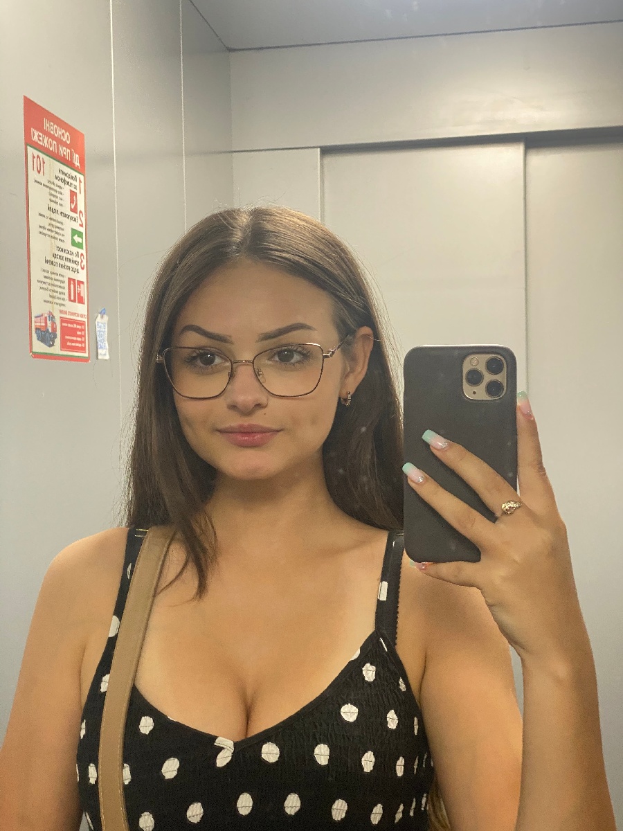 Sexy model Stacy in Kayseri